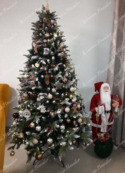 Brad artificial de Crăciun 3D Înzăpezit 210cm