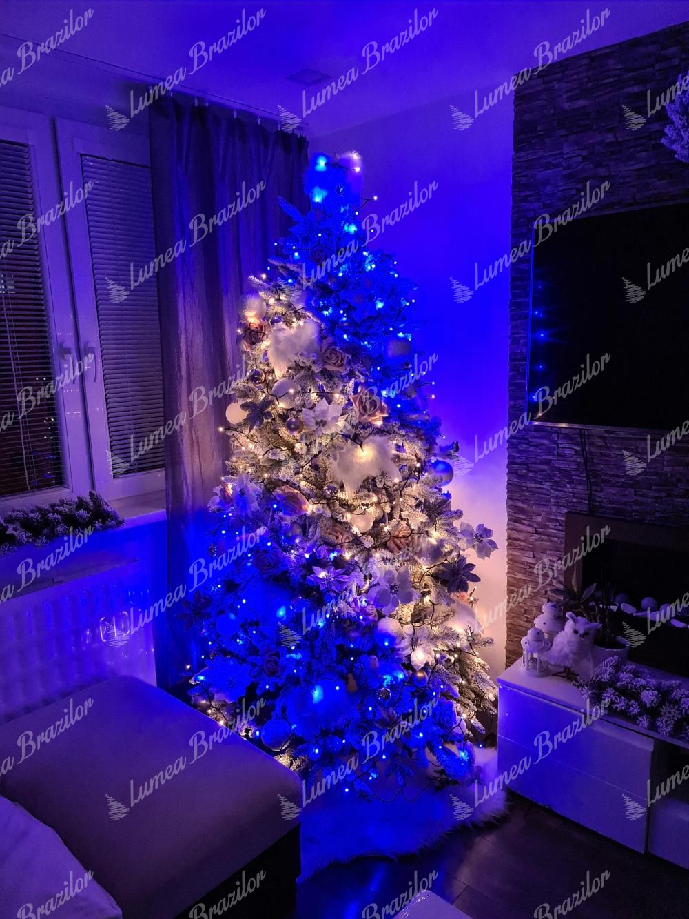 Luminițe LED colorate Twinkly pentru pomul de Crăciun