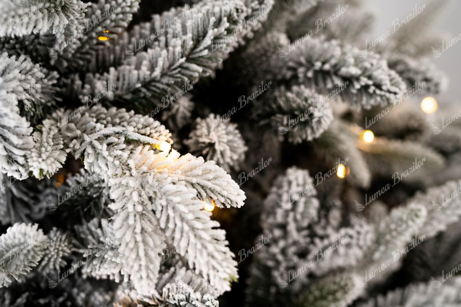 Pom de Crăciun artificial 3D Molid Royal LED