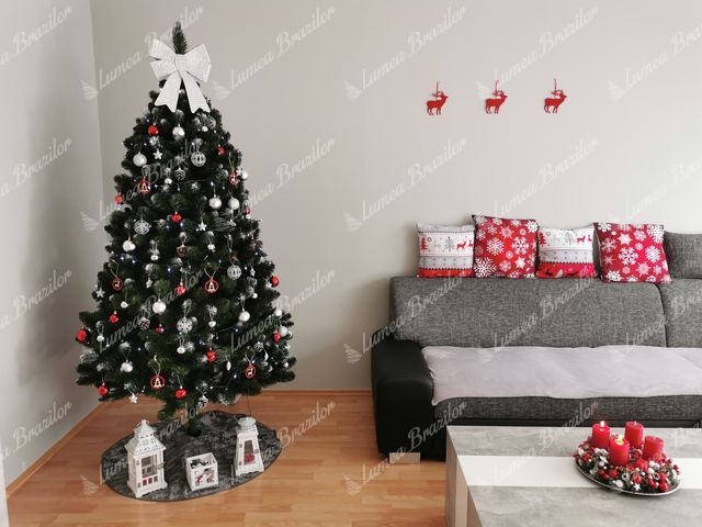 brad impodobit cu rosu - Pom de Crăciun artificial Pin Înzăpezit 180cm