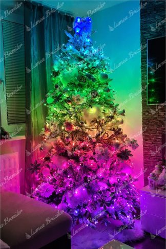 Luminițe LED colorate Twinkly pentru pomul de Crăciun