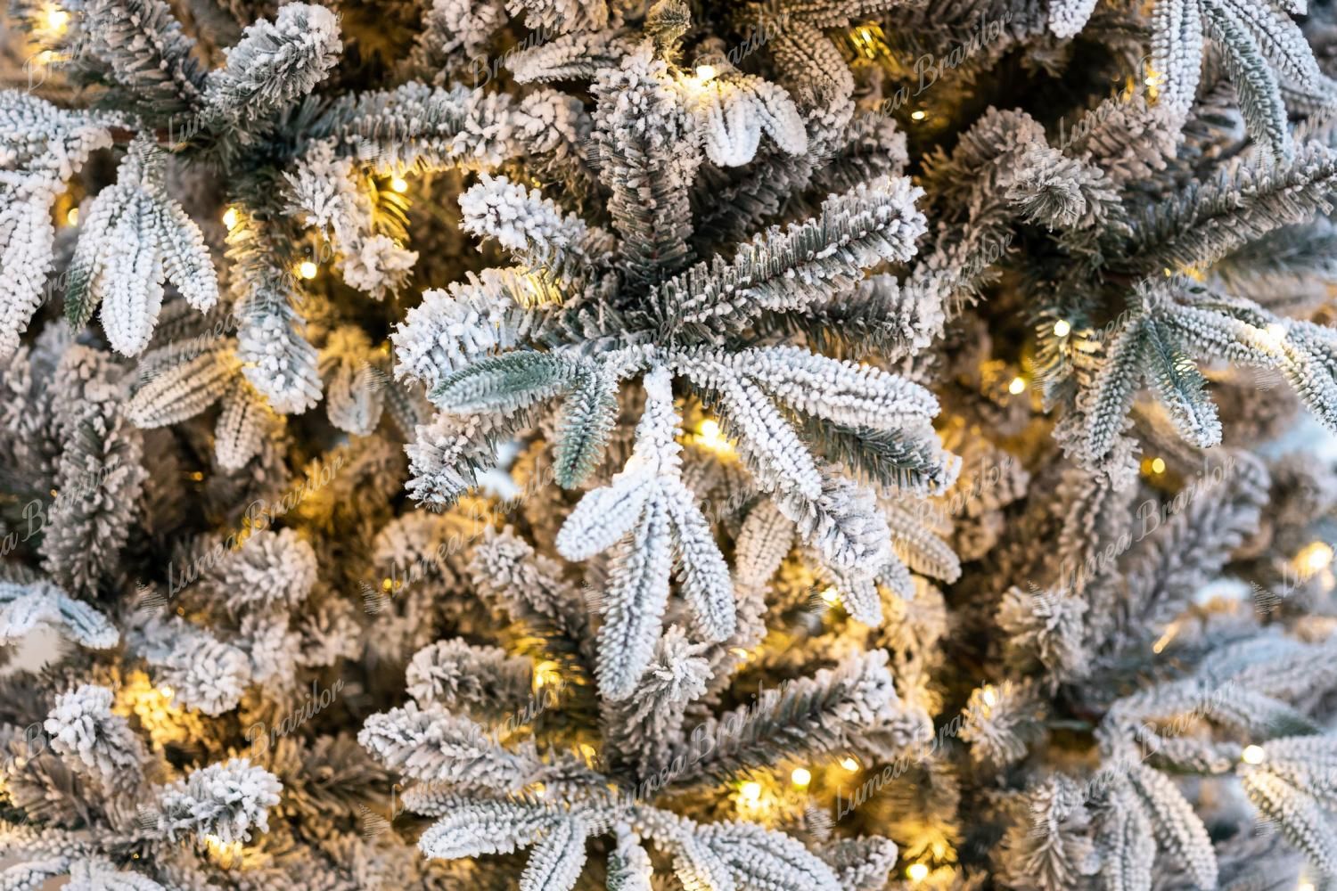 Pom de Crăciun artificial 3D Brad Siberian LED