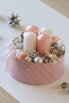 Coroană de advent roz