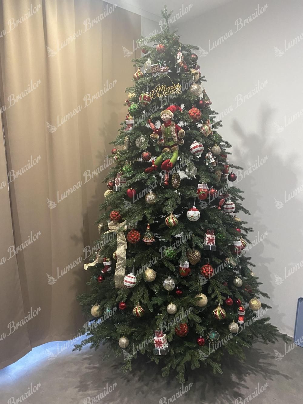 brad impodobit rosu cu auriu - Pom de Crăciun artificial 3D Molid de pădure 240cm