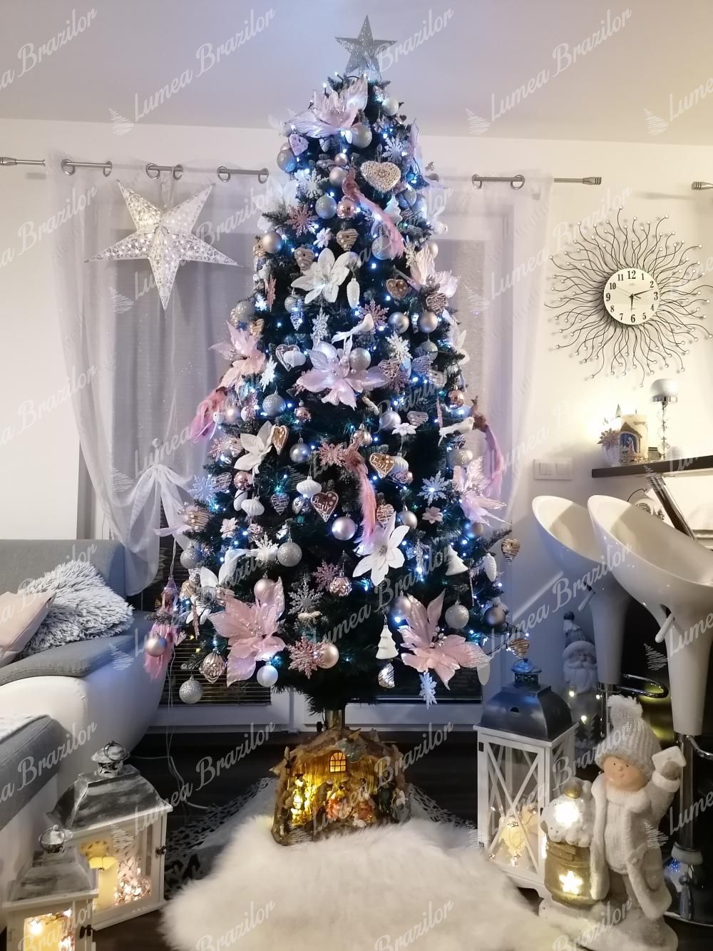 brad alb cu roz - Pom de Crăciun artificial Pin Argintiu cu cristale de gheață 220cm